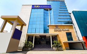 Fabhotel Grand Gunas