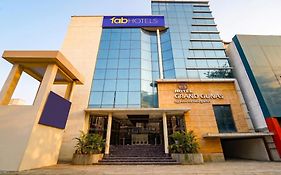 Fabhotel Grand Gunas